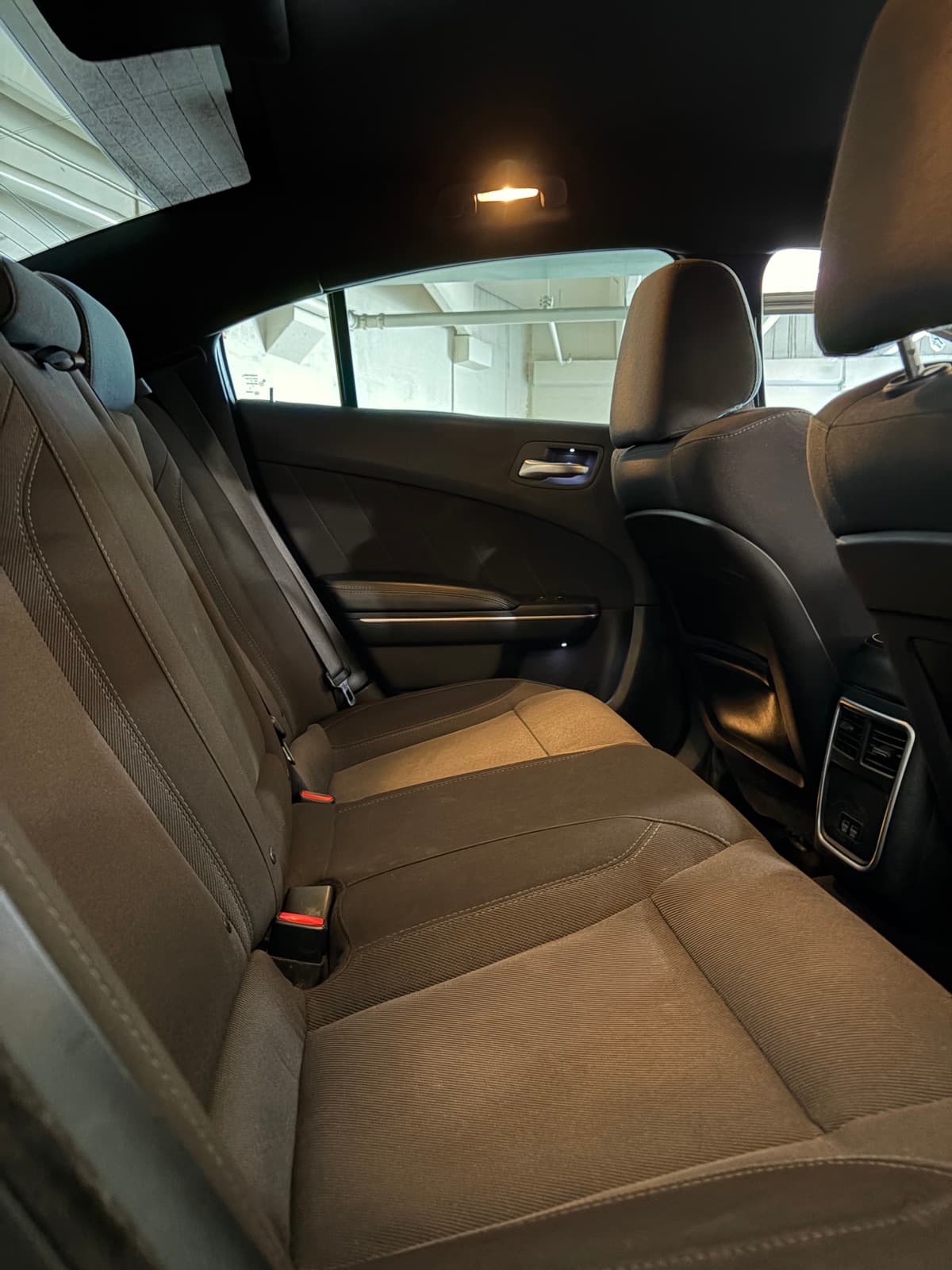 2016 Dodge Charger R/T thumbnail 11
