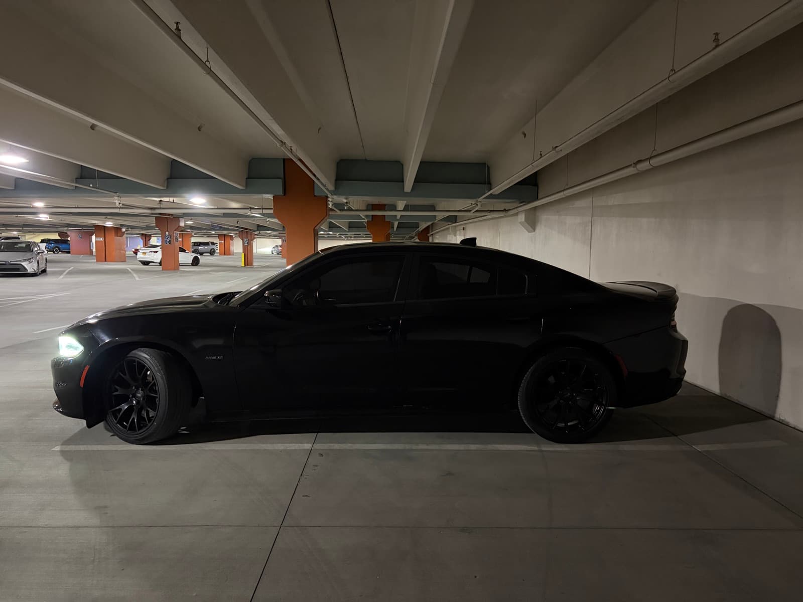 2016 Dodge Charger R/T thumbnail 3