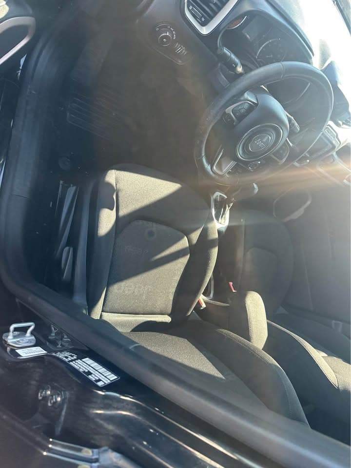 2016 Jeep Renegade Altitude thumbnail 6